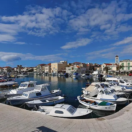 3 Bedroom Amazing In Holiday home *